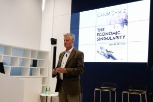Calum Chace launching The Economic Singularity book second edition in Milan.